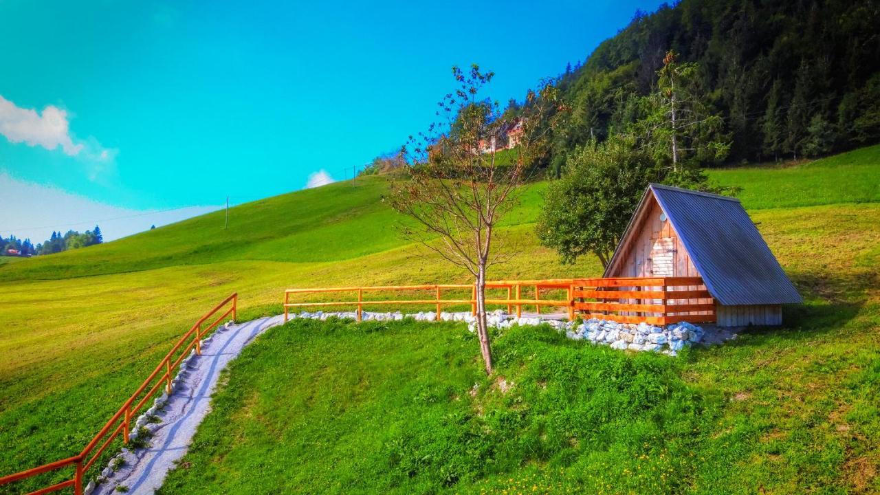 Glamping Vrhovc Hotel Zelezniki Exterior photo