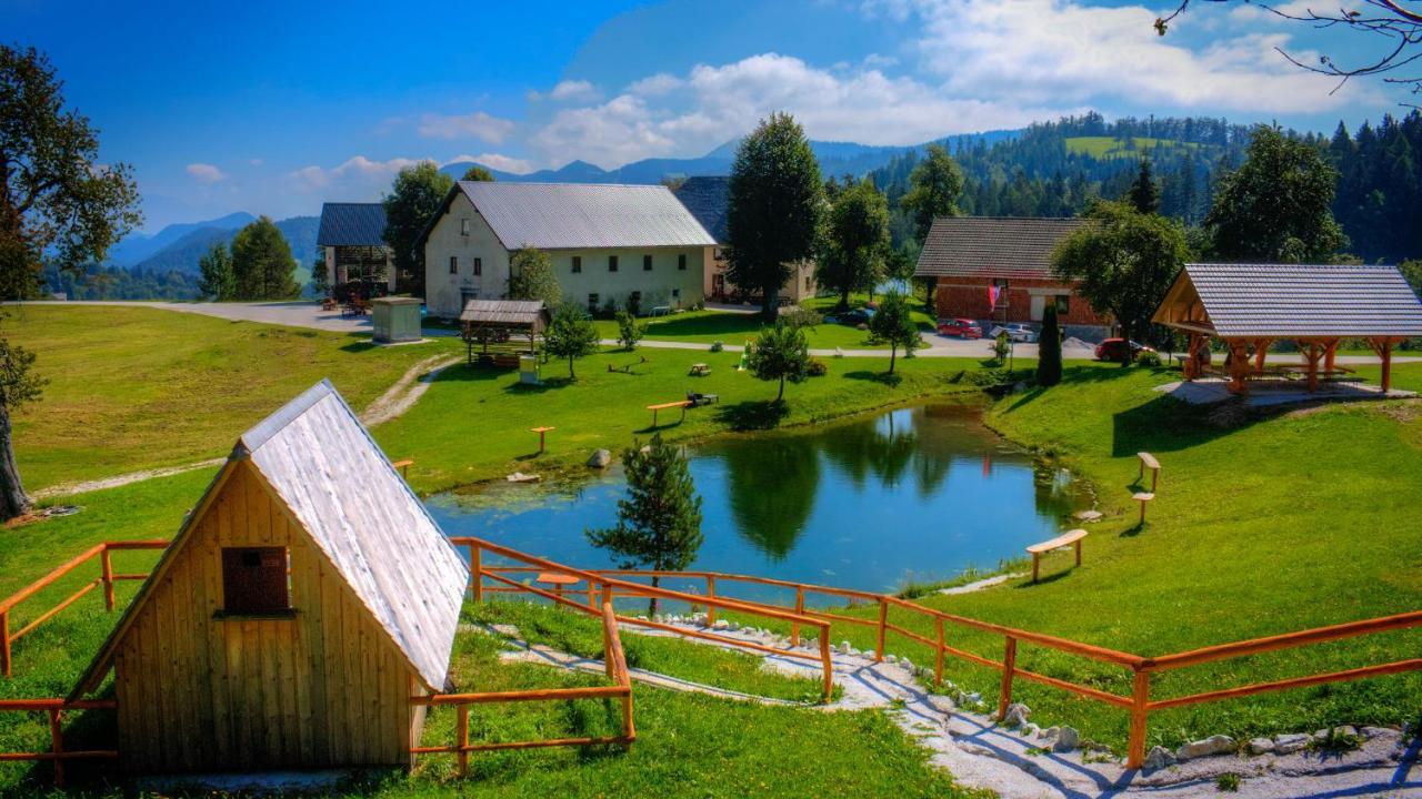Glamping Vrhovc Hotel Zelezniki Exterior photo